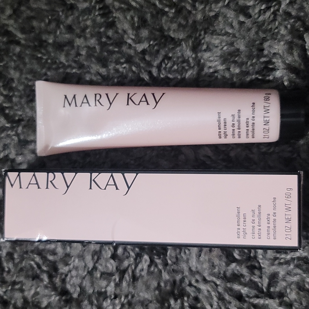 🧴NIB Mary Kay Extra Emollient Night Cream🧴